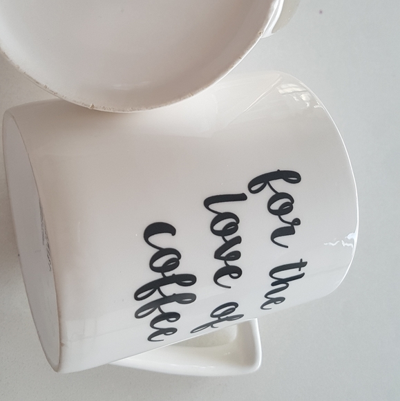 Set of 2 QUEEN WEST mugs with gold painted handles - Picture 2 of 3